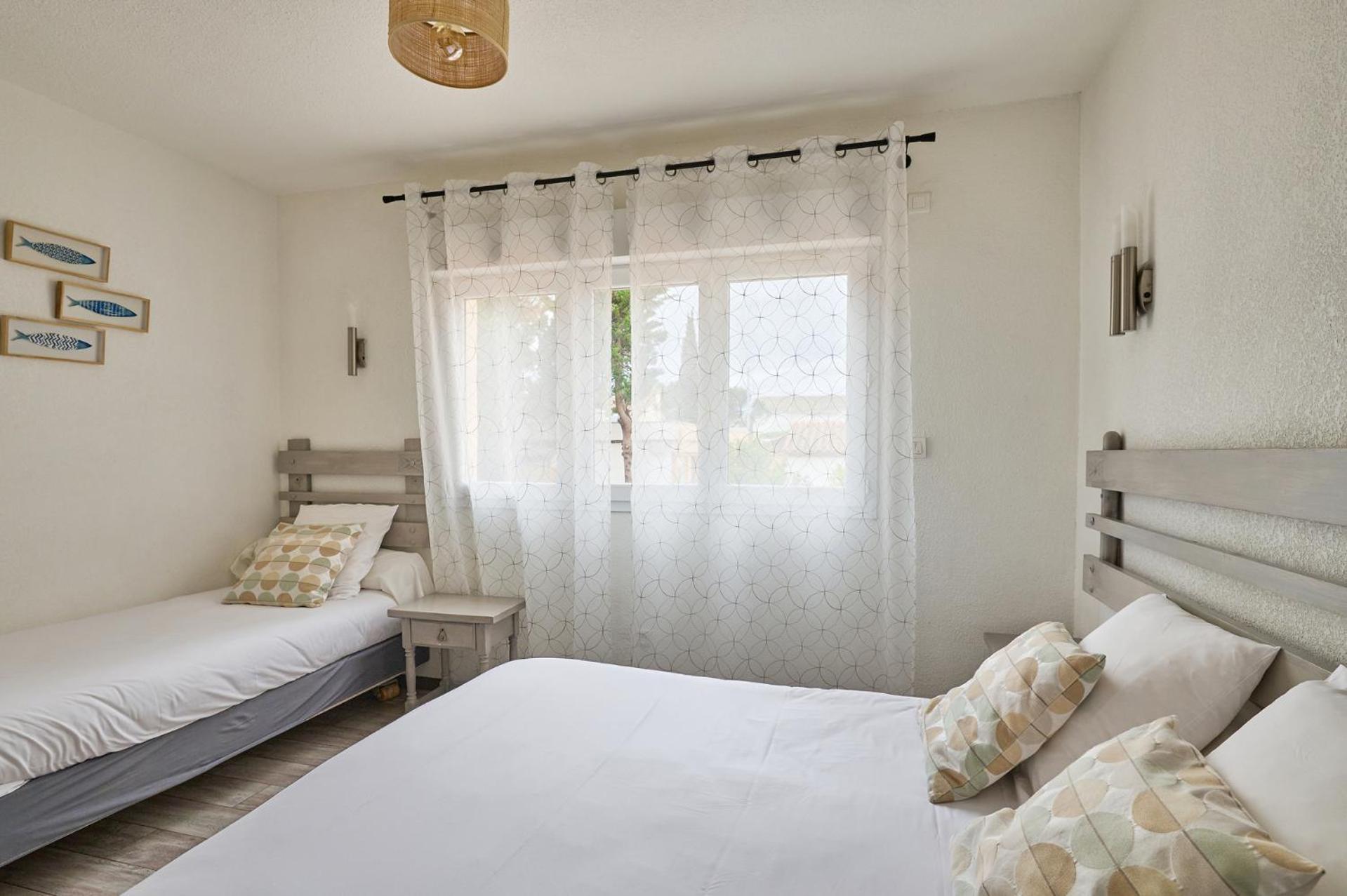 Hotel Les Mimosas Аржеле-сюр-Мер Екстериор снимка