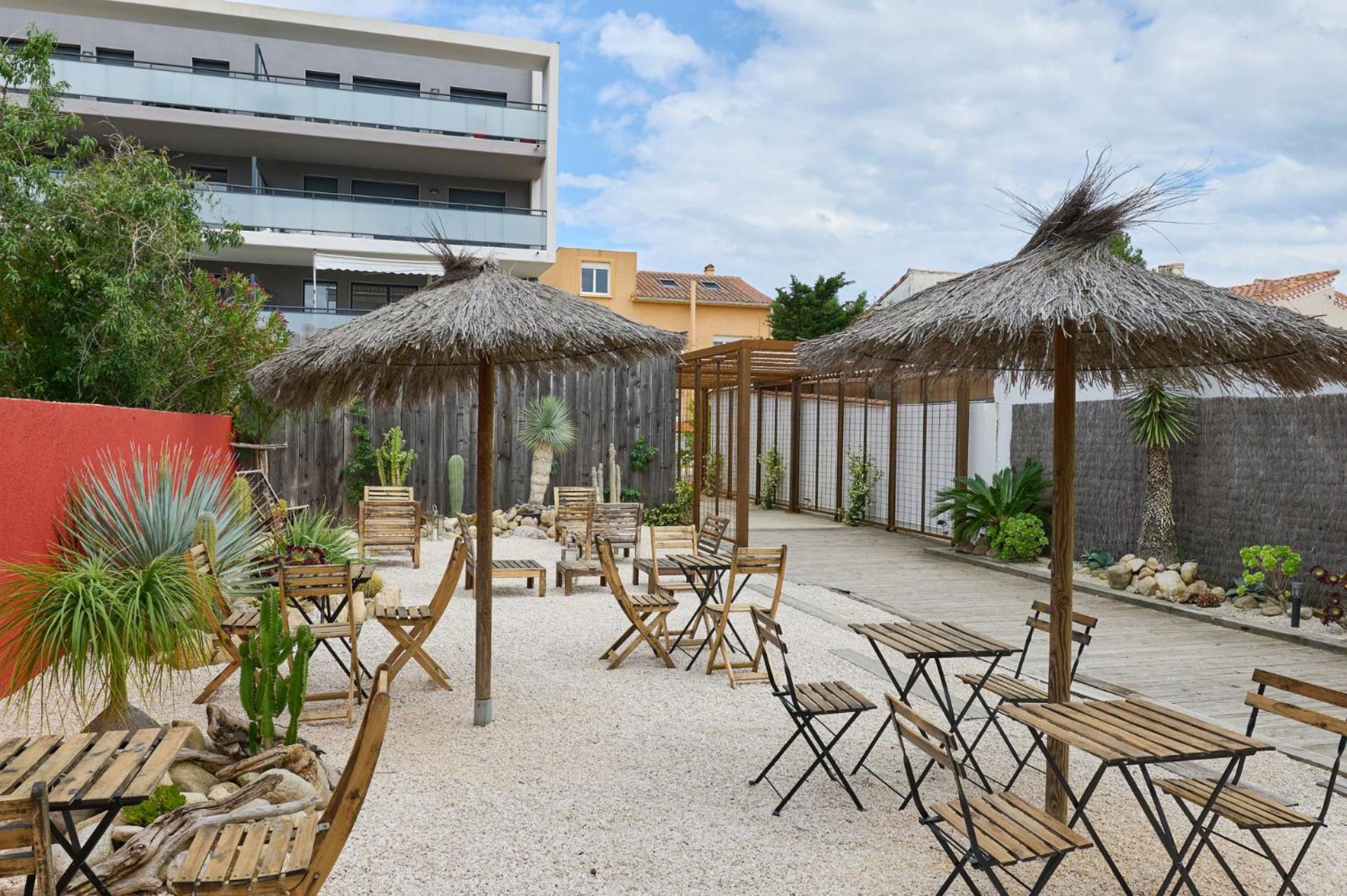Hotel Les Mimosas Аржеле-сюр-Мер Екстериор снимка