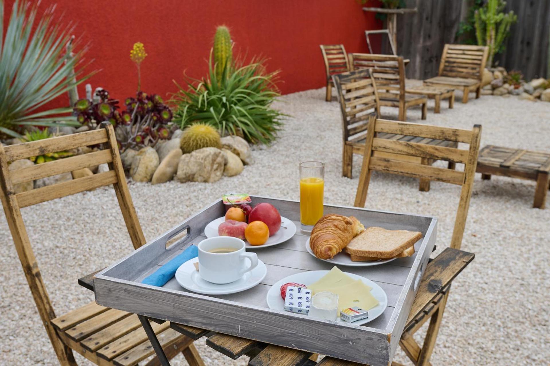Hotel Les Mimosas Аржеле-сюр-Мер Екстериор снимка