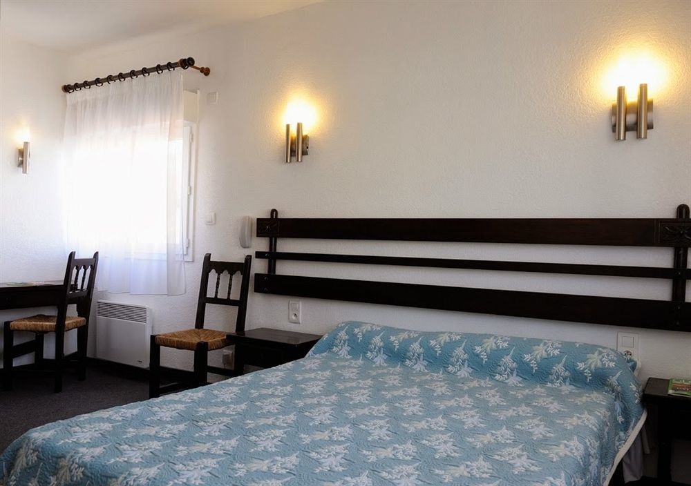 Hotel Les Mimosas Аржеле-сюр-Мер Екстериор снимка